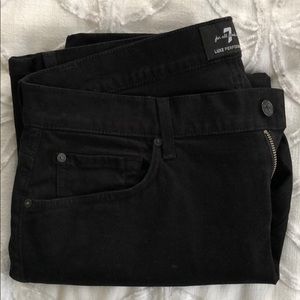 7 for all mankind black straight leg Jean SZ 34 luxe performance